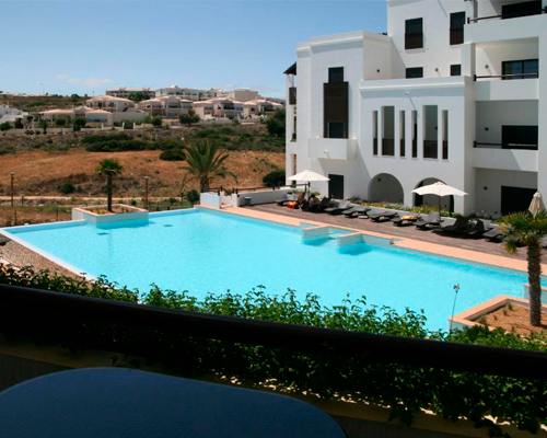 Piscinas no Algarve e Alentejo